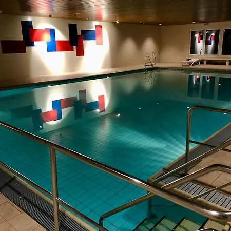 Apartment Almherzl Mit Hallenbad,sauna,panoramablick,renoviert